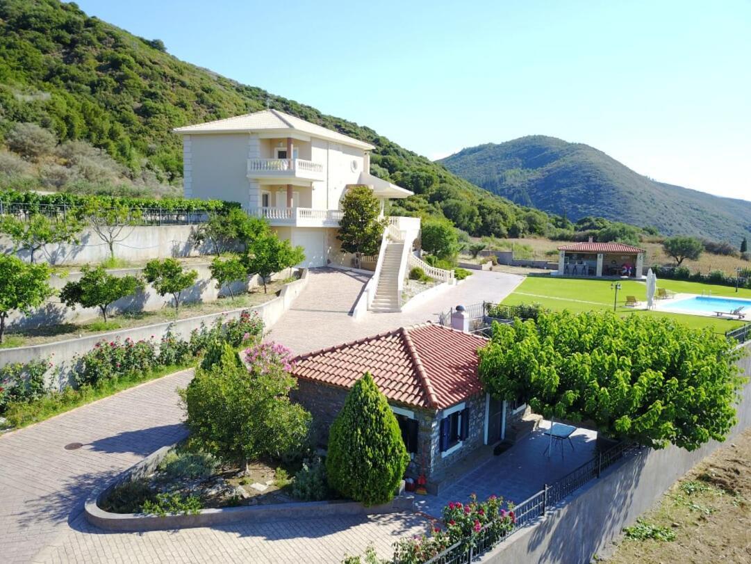 Villa Anna นาฟปาคตอส ภายนอก รูปภาพ