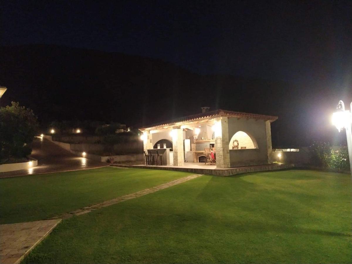 Villa Anna นาฟปาคตอส ภายนอก รูปภาพ